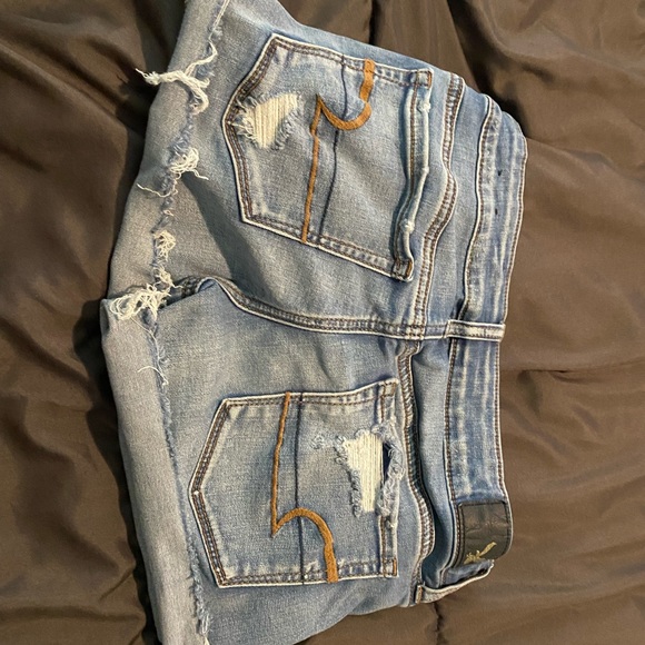 Shorts - Picture 2 of 3